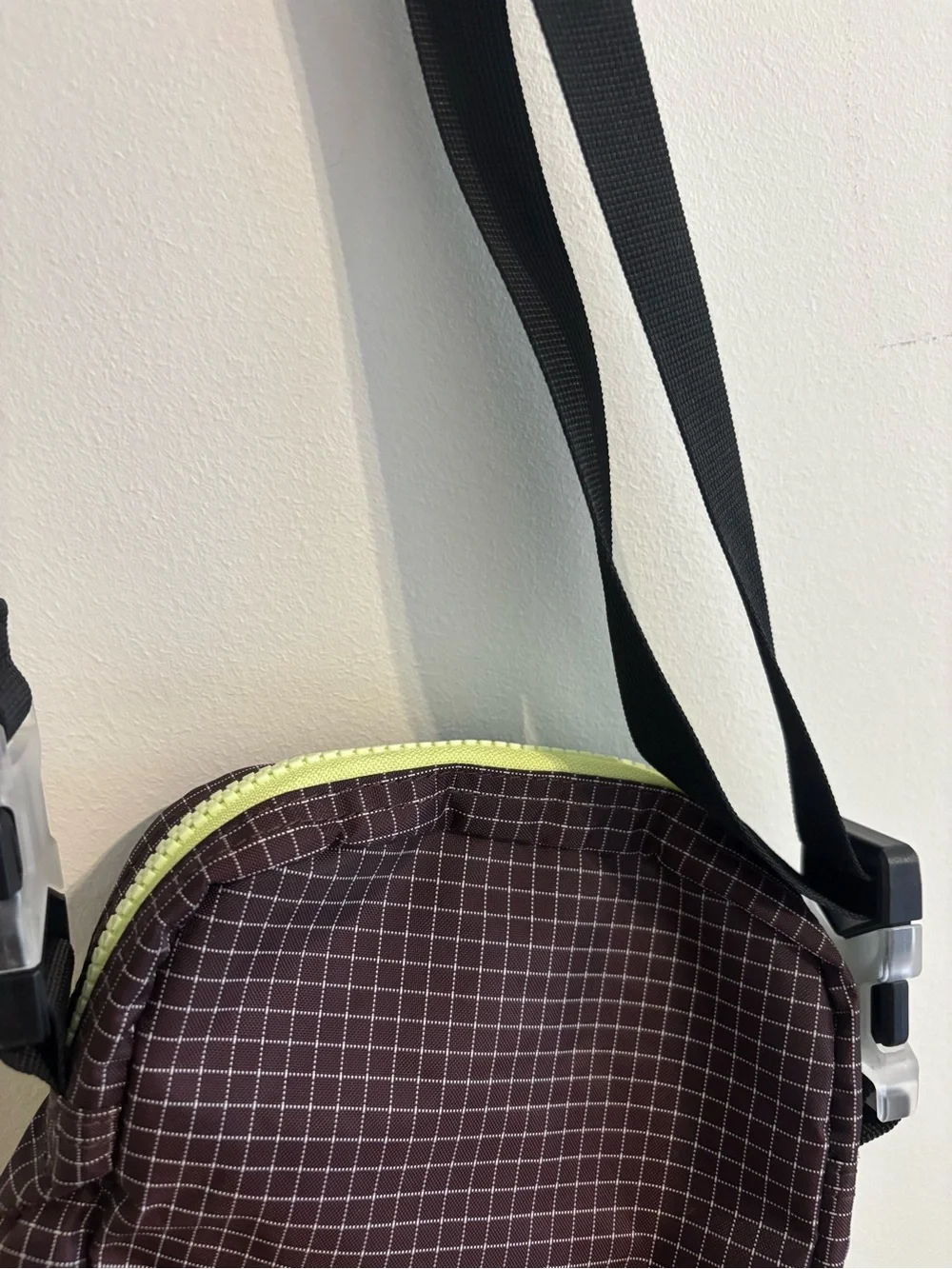 Nike HERITAGE 2.0 Unisex Crossbody Bag Dark Brown & Lime Summer